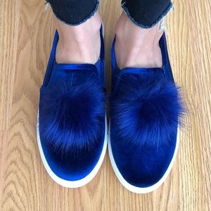 Betsey Johnson Pom Pom sneakers!